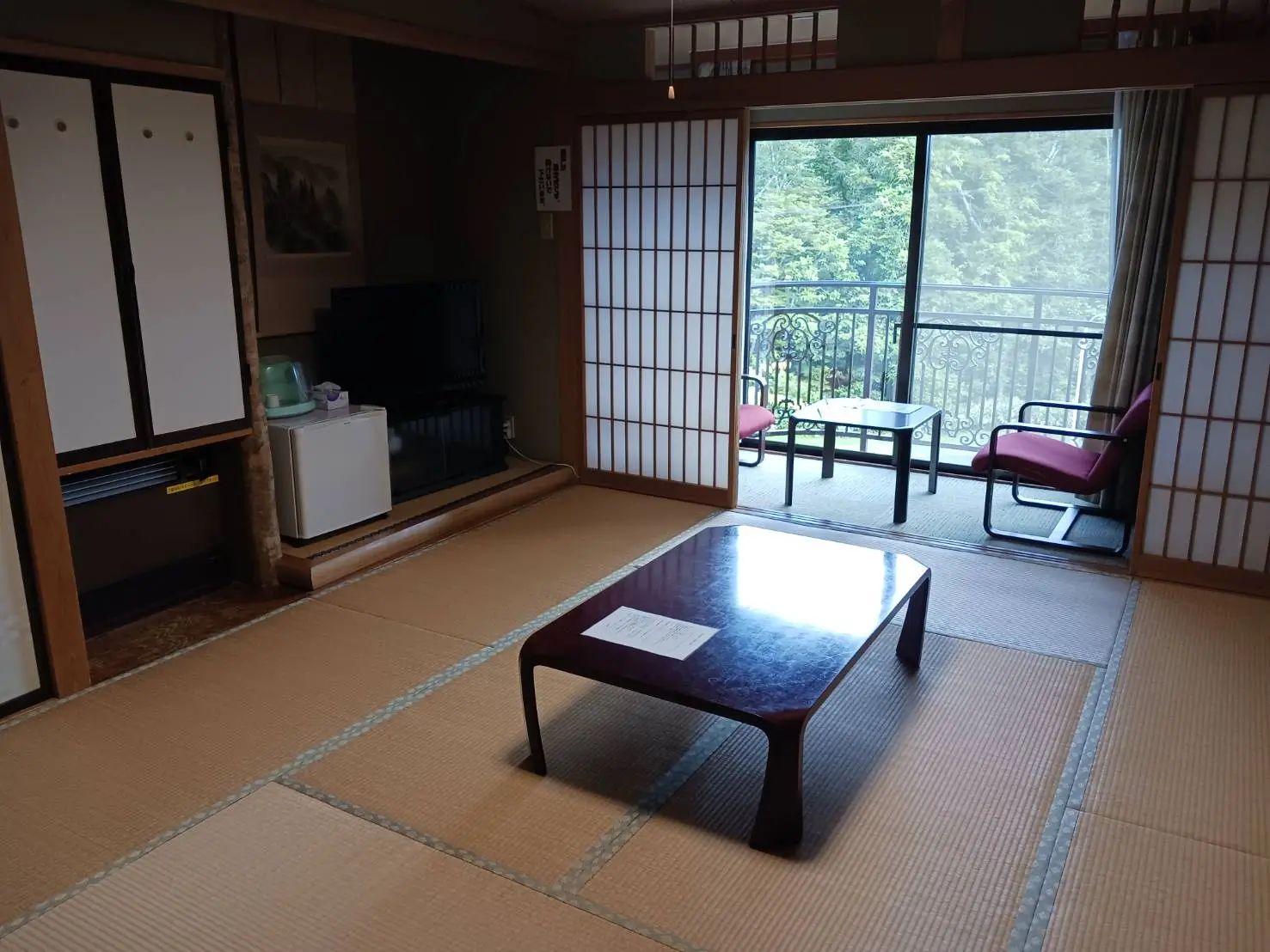 白河_客室